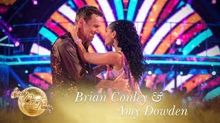 Brian Conley and Amy Dowden Cha Cha to Shake Your Groove Thing  Strictly Come Dancing 2017 [upl. by Runck323]