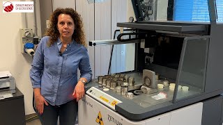 Il laboratorio di spettrometria di fluorescenza ai raggi X del Dipartimento di Geoscienze [upl. by May]