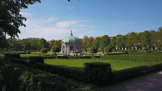 München von Oben  Englischer Garten  Hofgarten  Frauenkirche  SpringFrühling 4K Mavic Pro [upl. by Muns306]