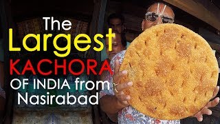 Biggest Kachora Of India चवन्नीलाल का कचौरा Nasirabad Ka Kachora  Indian Street Food in Rajasthan [upl. by Tomasine]