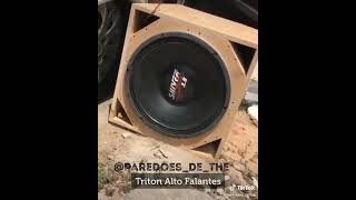 Alto Falante Shiver 38 1900 rms triton tocando forte [upl. by Hras]