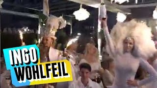 Champagner im Club  10 Flaschen im Nikki Beach  White Party [upl. by Aisac]