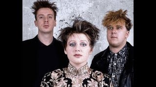 Cocteau Twins  quotMusette And Drumsquot  Kid Jensen BBC Radio 1 Session  October 2nd 1983  021083 [upl. by Center270]