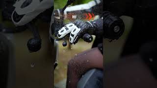 Seibertron SPW2 Carbon Fiber Hard Knuckle Waterproof Touchscreen Motorcycle Glove in raining day [upl. by Nnek]