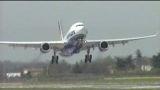 A330 GoAround 50 feet above the runway [upl. by Uzia]