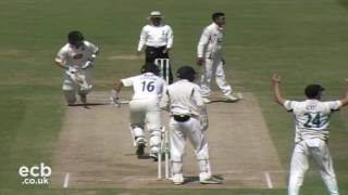 HIGHLIGHTS Kent vs Sussex  Specsavers County Championship 2016  Day Four [upl. by Jandy878]