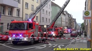 Rauch und Flammen aus Dachgeschoss  2 Alarm Feuerwehr Stuttgart  2 Drehleitern im Einsatz [upl. by Vic]