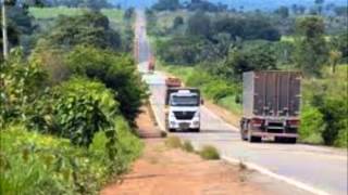 Caminhoneiro é bicho louco  Chitãozinho e Xororó [upl. by Eirrek]