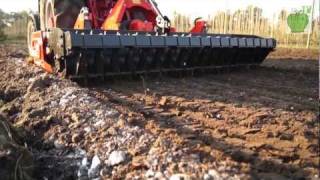 Uprawa brona aktywna Maschio Delfino DL2300  Power Harrow [upl. by Felipa219]