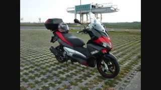 Aprilia SR MAX 300 ie [upl. by Miuqaoj]