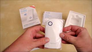 TPLink universal WiFi Range Extender unboxing [upl. by Akkim]