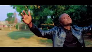 Andy Tshabantu  Dieu règnes Clip Officiel [upl. by Arraet]