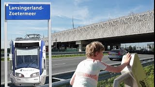 station LANSINGERLANDZOETERMEER ligt midden in een WEILAND irrelevantestations [upl. by Afnin]