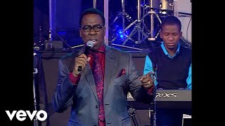 Jabu Hlongwane  Nguye Medley Live at Theatre on the Tracks Midrand 2011 [upl. by Panthia]