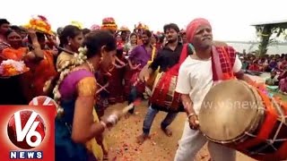 Bathukamma Song Teaser  V6 Tribute To Bathukamma Festival [upl. by Jahdiel]