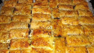 BAKLAVALIK YUFKADAN ISPANAK BÖREĞİ💯Hazır yufkadan ıspanak böreği nasıl yapılır Ispanak böreği [upl. by Areyk]