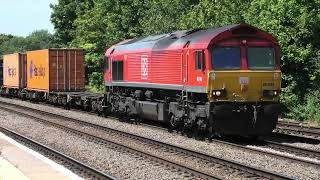 A busy afternoon at Leamington Spa station inc 37601 [upl. by Acinorej]