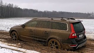 Volvo XC70 P3 20072016 offroad Volvo in deep mud Volvo AWD test DDrive [upl. by Tobi458]