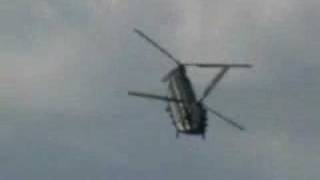 How the CH47 Chinook Flies Read Video Description Too [upl. by Arremat939]