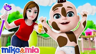 Bath Song  Baby Bath Time  Nursery Rhymes for Babies [upl. by Borer]