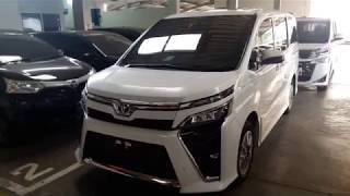 Toyota Voxy review  Indonesia  Harga setara dengan Venturer [upl. by Anaela]