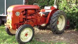 Tracteur Renault V73 versus Massey Ferguson TEA20 [upl. by Ayala]