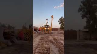 561H LGP pipe layer in action [upl. by Woodhouse]