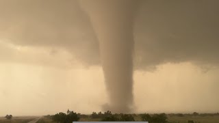 MONSTER TORNADO INTERCEPT blows out the engine of the Dominator Fore [upl. by Edholm]