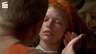 The Fifth Element Korben amp Leeloo first kiss HD CLIP [upl. by Lenzi]