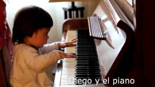 Sorprendente Bebé de 15 meses tocando piano [upl. by Niarbo580]