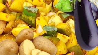 How To Make A DELICIOUS EGGPLANT POTATO CURRY। Aubergine Potato Curry। Baingan Aloo Ki Sabzi [upl. by Aliuqat644]