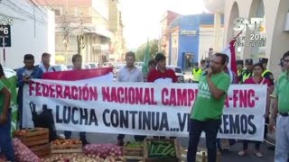 Campesinos protestan frente al Ministerio de Agricultura exigiendo atención y respeto [upl. by Combes551]