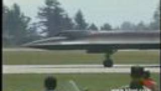 SR71 quotBlackbirdquot Airshow [upl. by Eeclehc666]