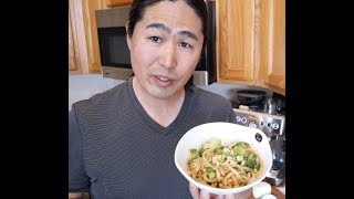 Costco Teriyaki Stir fry Udon with Mixed Vegetable and Chicken  Costco Food Review [upl. by Nwahser620]