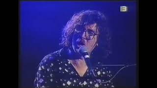 Mercedes Sosa amp Charly Garcia  Inconsciente colectivo En vivo 1991 [upl. by Deppy]