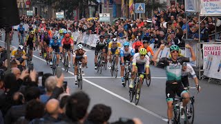 Llegada de la Clásica Ciclista de Almería 2020 [upl. by Oinoitna657]