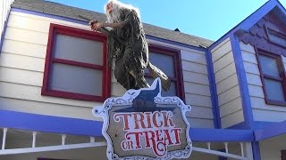 NEW Trick or Treat Witch House Lights On Tour  Kings Dominion Halloween Haunt 2016 [upl. by Whallon741]