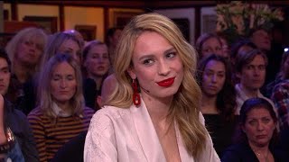 Loiza Lamers vertelt voor het eerst over herseninf  RTL LATE NIGHT [upl. by Lune526]