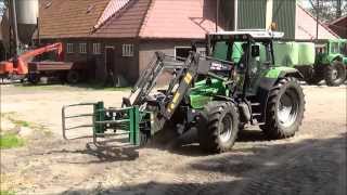 Balen stapelen met de Deutz Agrostar 608 [upl. by Valli]