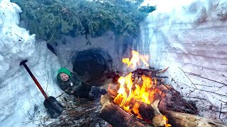 Deep Snow Primitive Survival Camping in Mountains  Campfire Cooking on Shovel [upl. by Carnay96]