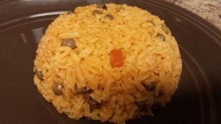 How to make easy Rice with Pigeon Peas Arroz con Gndules [upl. by Ynnor]