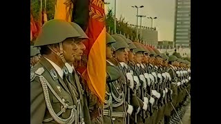 40 Jahre DDR  Ehrenparade der NVA 7 Oktober 1989 [upl. by Mas]