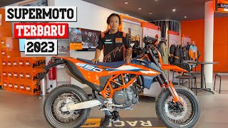 KTM SUPERMOTO SMC R 690 2023 [upl. by Lewert]