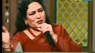 Tasawar Khanum  Agar Tum Mil Jao Zamana Chor Denge Hum Mehfil E Shab PTV [upl. by Dlareme]