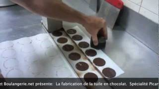 Les tuiles en chocolat [upl. by Dnomse]