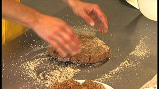 RTF1 Weihnachtsbackstube Bäckerei Padeffke mit Zimtsternen [upl. by Eisoj4]