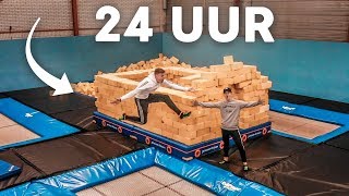 24 UUR IN TRAMPOLINE PARK  OVERNACHTING [upl. by Selokcin]