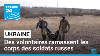 En Ukraine des volontaires ramassent les corps des soldats russes • FRANCE 24 [upl. by Danialah107]