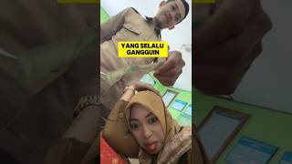 ketika punya murid suka gangguin buk guru nya ‼️‼️ guru sekolah lucu ngakak murid jatuhcinta [upl. by Gnehp509]