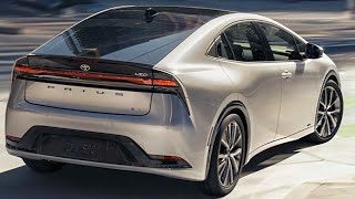 Toyota PRIUS 2022 vs 2023 [upl. by Ennaitak]